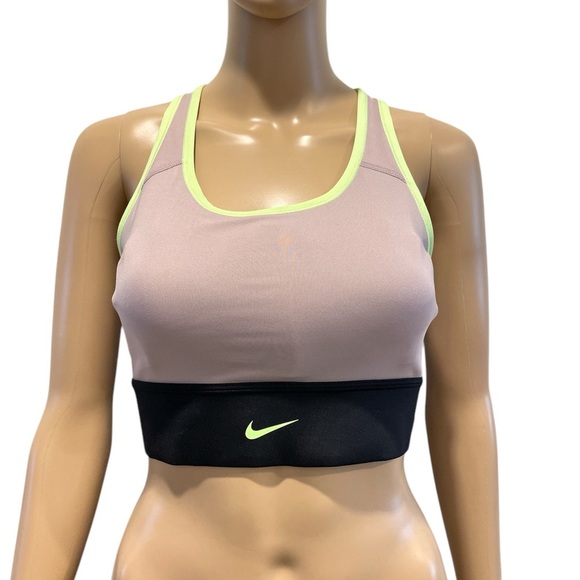 Nike Training Trail Swoosh Sports Bra - Black size M - Picture 1 of 3